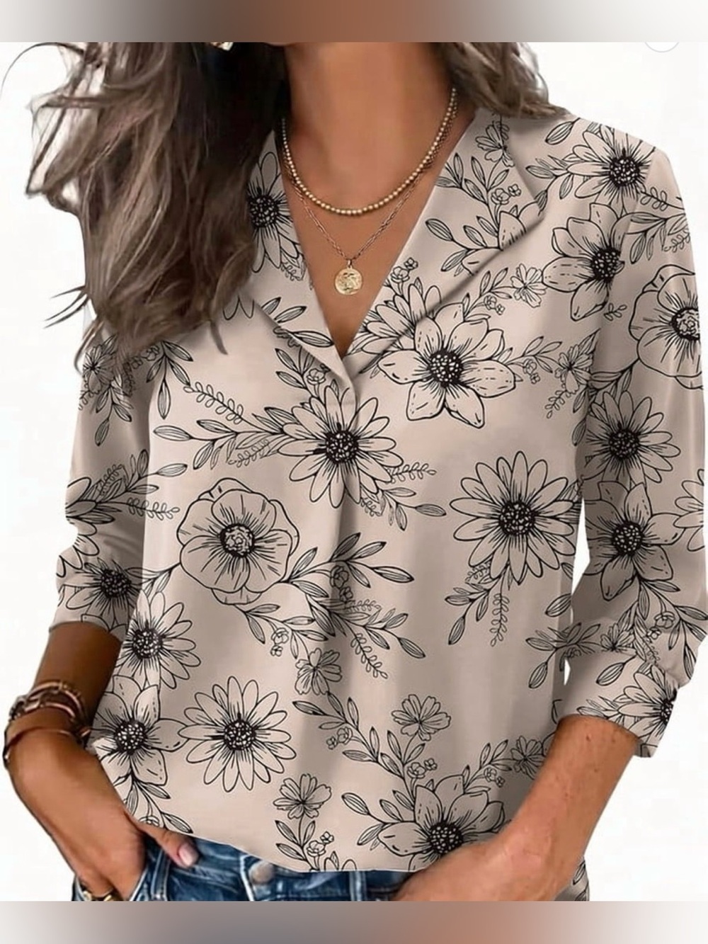 Women's 3/4-sleeve V-neck casual cream blouse floral - size Small